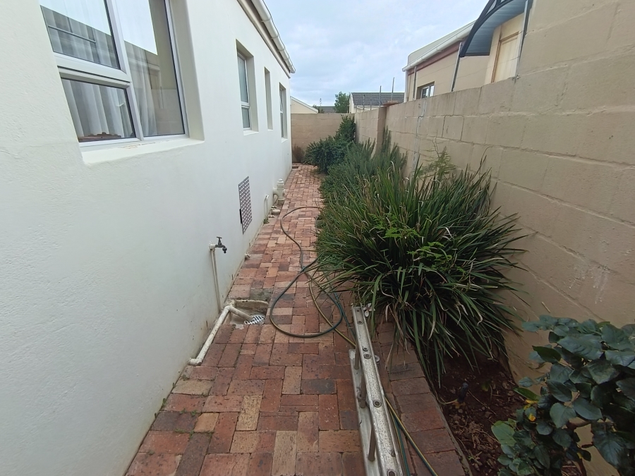 To Let 3 Bedroom Property for Rent in Onverwacht Western Cape